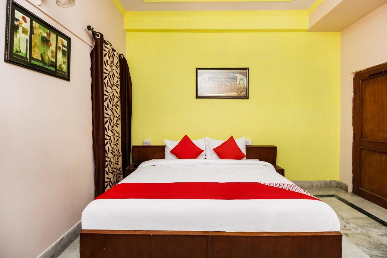 Oyo Hotel Apoorva Deluxe Jaipur Extérieur photo