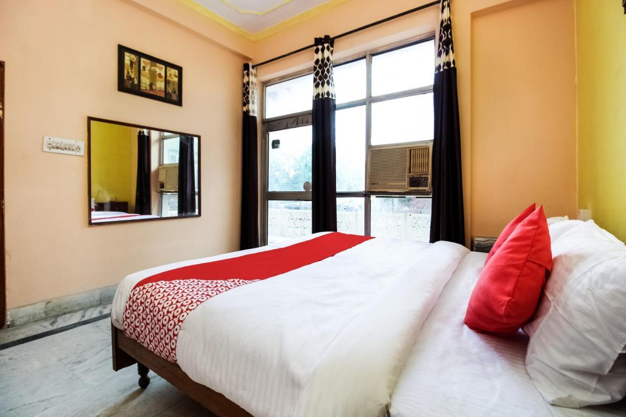 Oyo Hotel Apoorva Deluxe Jaipur Extérieur photo